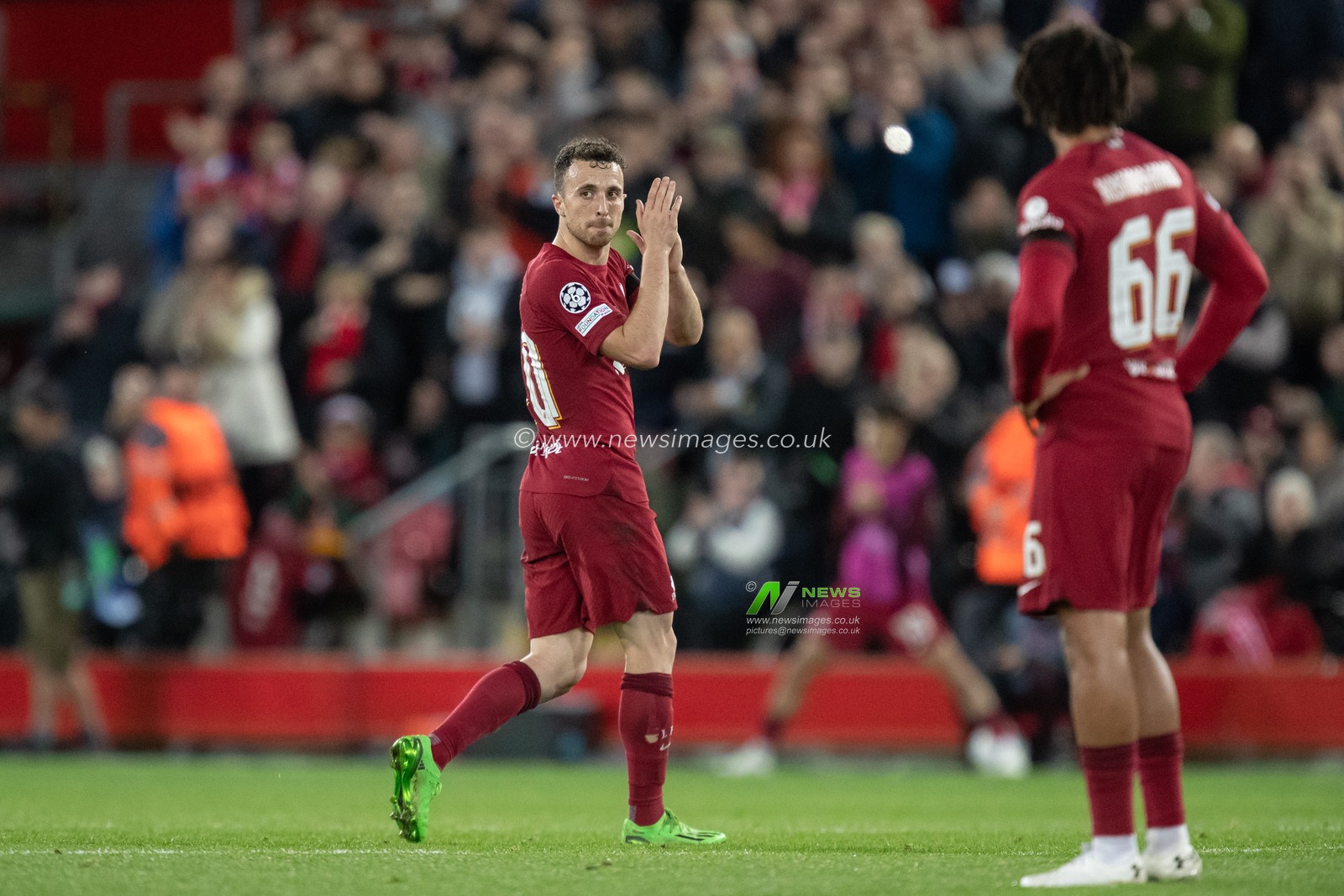 Diogo Jota #20 of Liverpool claps his hands and applauds the supporters as he is subbed off during the UEFA Champions League match Liverpool vs Rangers at Anfield, Liverpool, United Kingdom, 4th October 2022

(Photo by James Heaton/News Images)