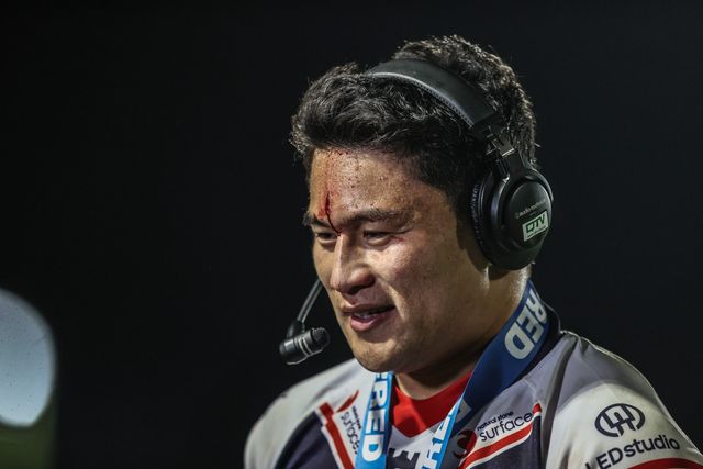 Mason Lino of Wakefield Trinity is interviewed after the game during the Betfred Super League Round 8 match Wakefield Trinity vs Castleford Tigers at DIY Kitchens Stadium, Wakefield, United Kingdom, 17th April 2025

(Photo by Alfie Cosgrove/News Images)