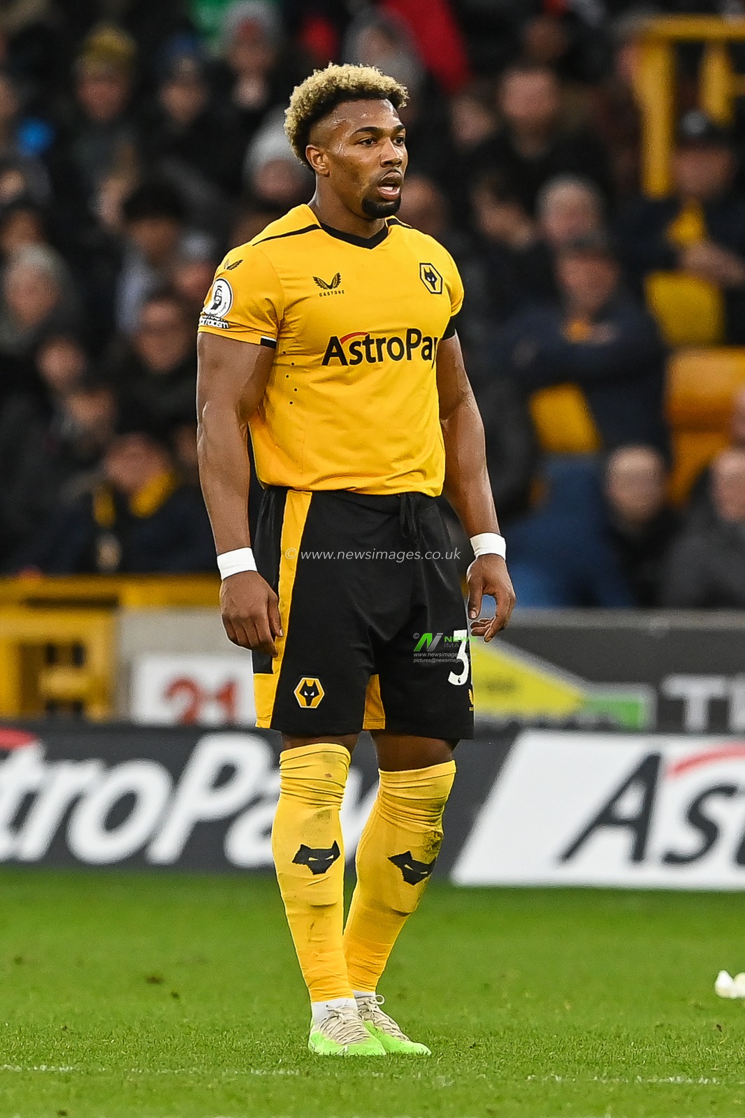 Adama TraorÃ© #37 of Wolverhampton Wanderers during the Premier League match Wolverhampton Wanderers vs Manchester United at Molineux, Wolverhampton, United Kingdom, 31st December 2022

(Photo by Craig Thomas/News Images)