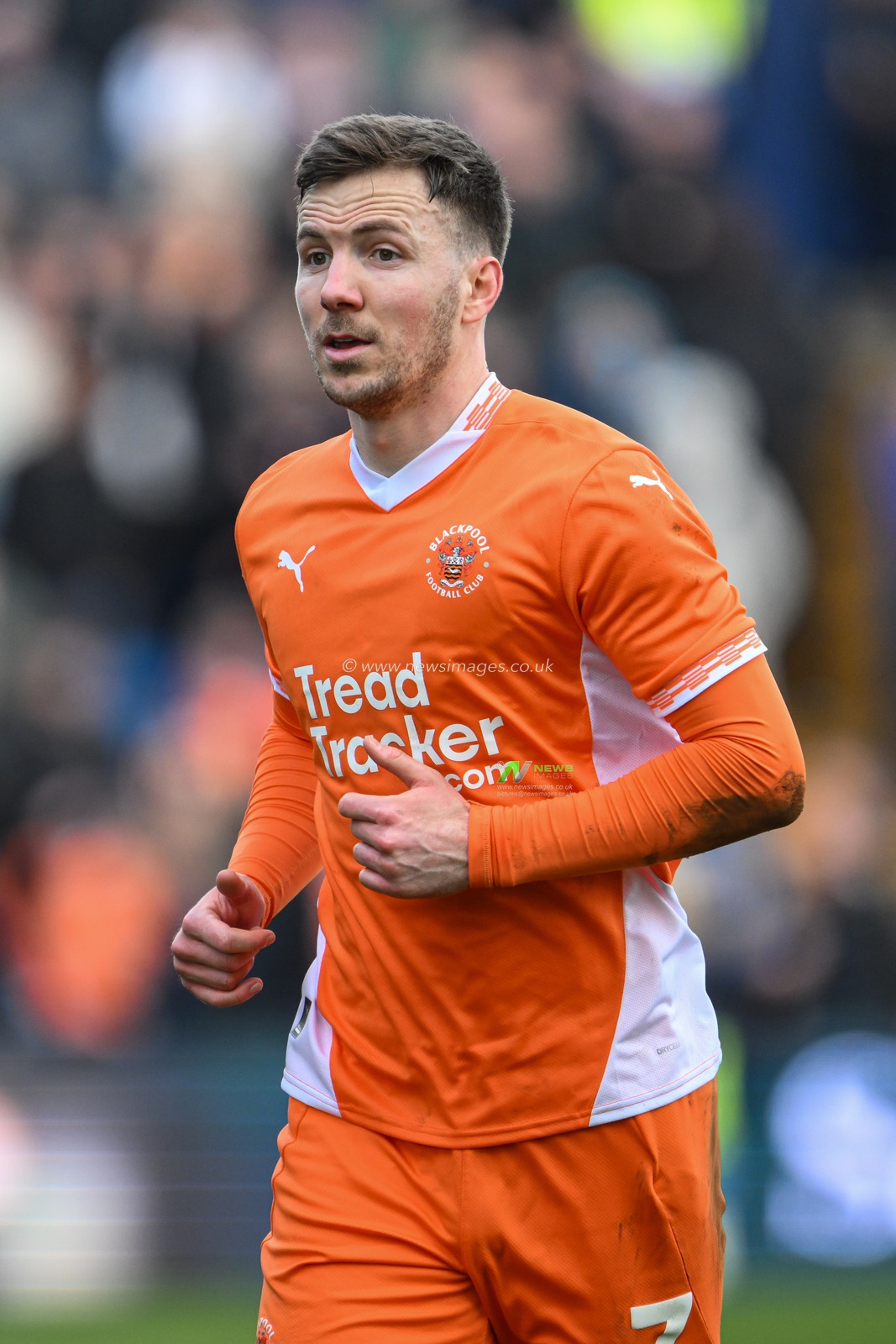 Lee Evans of Blackpool during the Sky Bet League 1 match Stockport County vs Blackpool at Edgeley Park Stadium, Stockport, United Kingdom, 1st March 2025

(Photo by Craig Thomas/News Images)