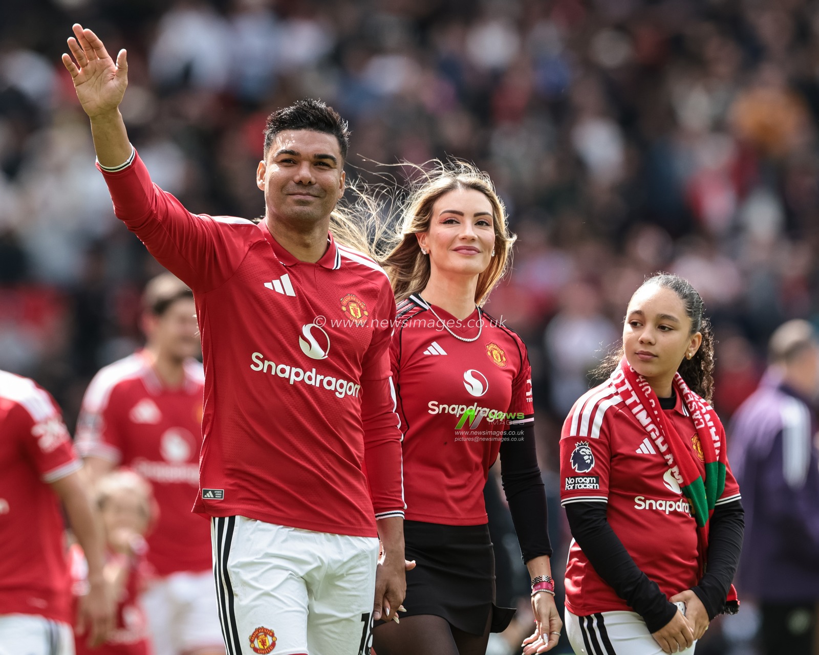 Casemiro of Manchester United is accompanied by his wife Anna Mariana Casemiro as he says goodbye to Old Trafford during the Premier League match Manchester United vs Nottingham Forest at Old Trafford, Manchester, United Kingdom on 17 May 2026

(Photo by Mark Cosgrove/News Images)