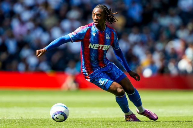 Eberechi Eze of Crystal Palace runs with the ballduring the Premier League match Tottenham Hotspur vs Crystal Palace at Tottenham Hotspur Stadium, London, United Kingdom, 11th May 2025

(Photo by Izzy Poles/News Images)