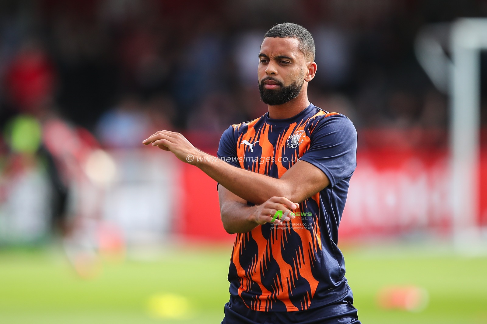 CJ Hamilton of Blackpool during the pre-game warm up ahead of the Sky Bet League 1 match Crawley Town vs Blackpool at Broadfield Stadium, Crawley, United Kingdom, 10th August 2024

(Photo by Gareth Evans/News Images)