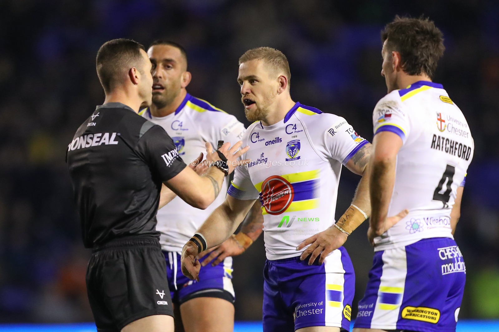 referee Jack Smith talks to Matt Dufty #1 of Warrington Wolves during the Betfred Super League Round 3 match Warrington Wolves vs Salford Red Devils at Halliwell Jones Stadium, Warrington, United Kingdom, 2nd March 2023

(Photo by Gareth Evans/News Images)