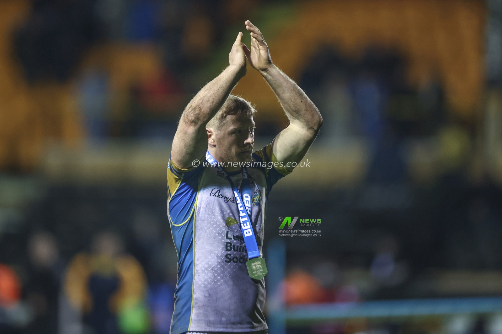 Lachlan Miller of Leeds Rhinos applauds the fans during the Betfred Super League Round 6 match Castleford Tigers vs Leeds Rhinos at The Mend-A-Hose Jungle, Castleford, United Kingdom, 28th March 2024

(Photo by Mark Cosgrove/News Images)