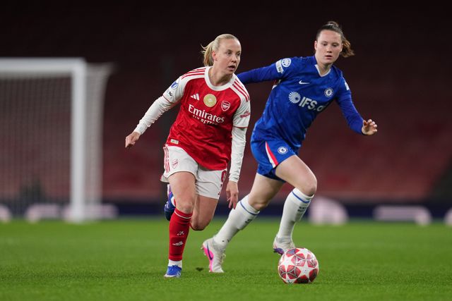 Beth Mead of Arsenal with the ball under pressure during the UEFA Women's Champions League Quarter-finals match Arsenal vs Chelsea at Arsenal Stadium, London, United Kingdom on 24 March 2026

(Photo by Harvey Murphy/News Images)