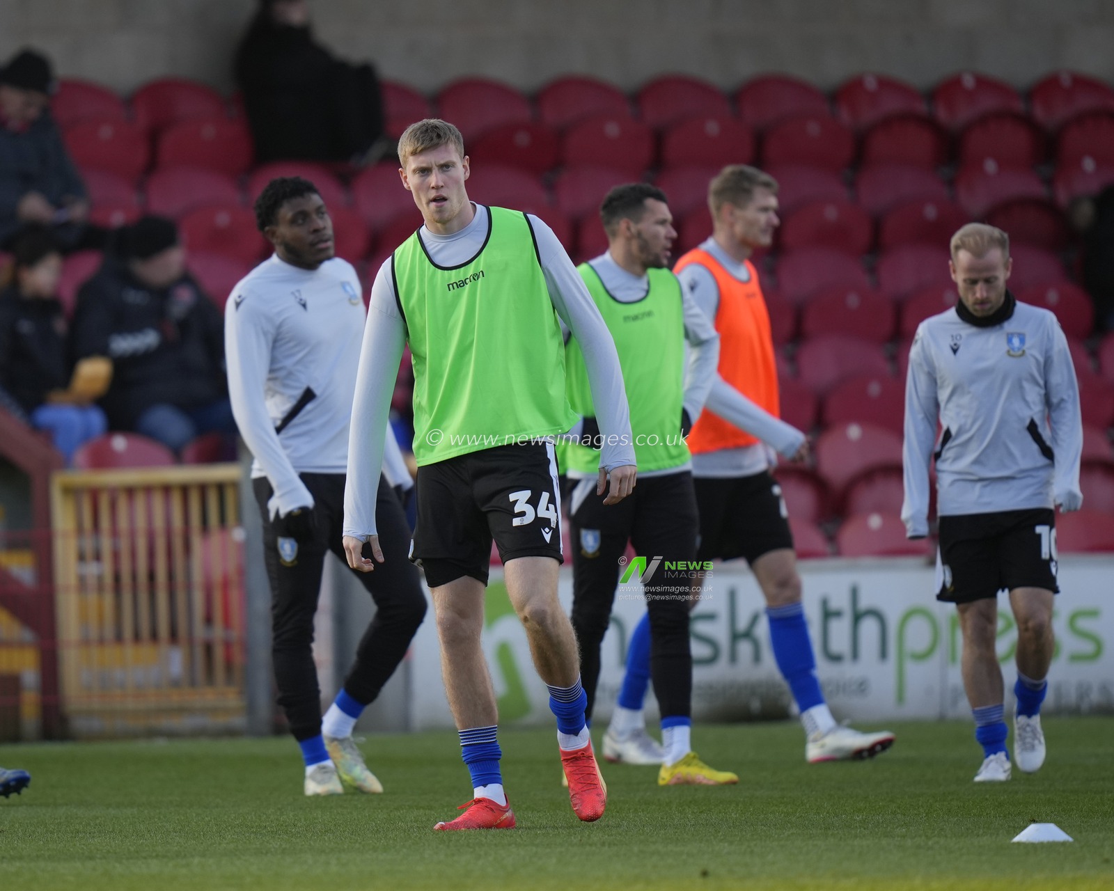 Mark McGuinness #34 of Sheffield Wednesday warms up before the Sky Bet League 1 match Fleetwood Town vs Sheffield Wednesday at Highbury Stadium, Fleetwood, United Kingdom, 26th December 2022

(Photo by Steve Flynn/News Images)