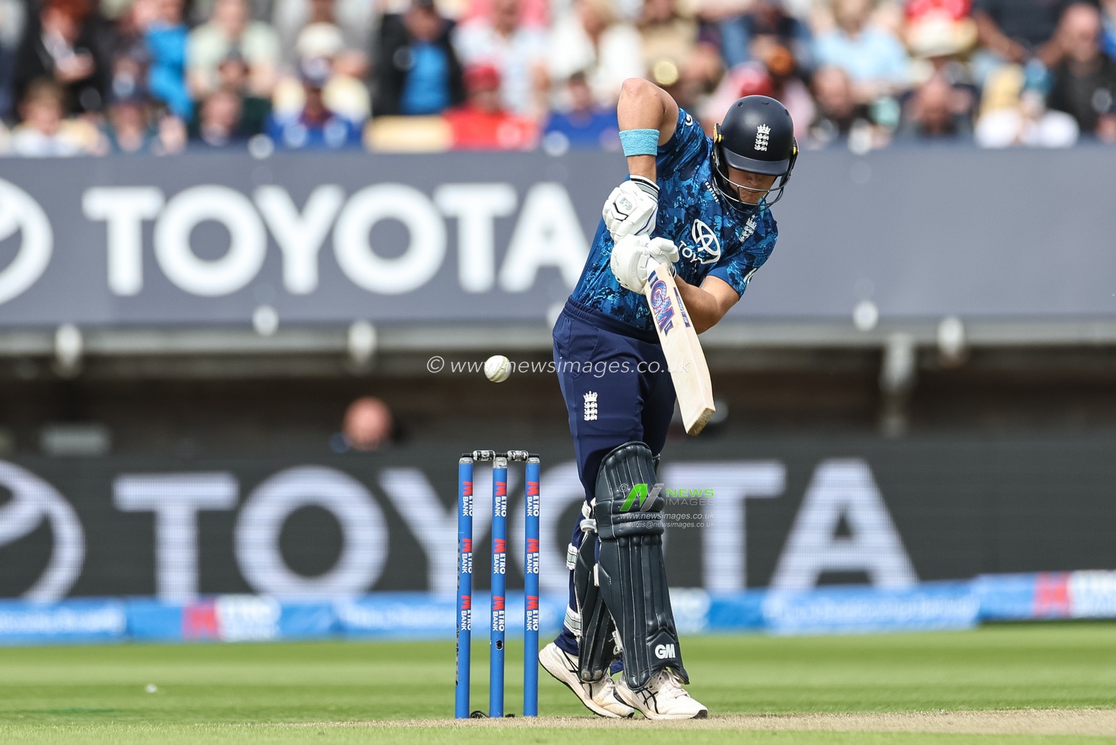 Jacob Bethell of England hits a four (4) during the 1st Metro Bank ODI England vs West Indies at Edgbaston, Birmingham, United Kingdom, 29th May 2025

(Photo by Mark Cosgrove/News Images)