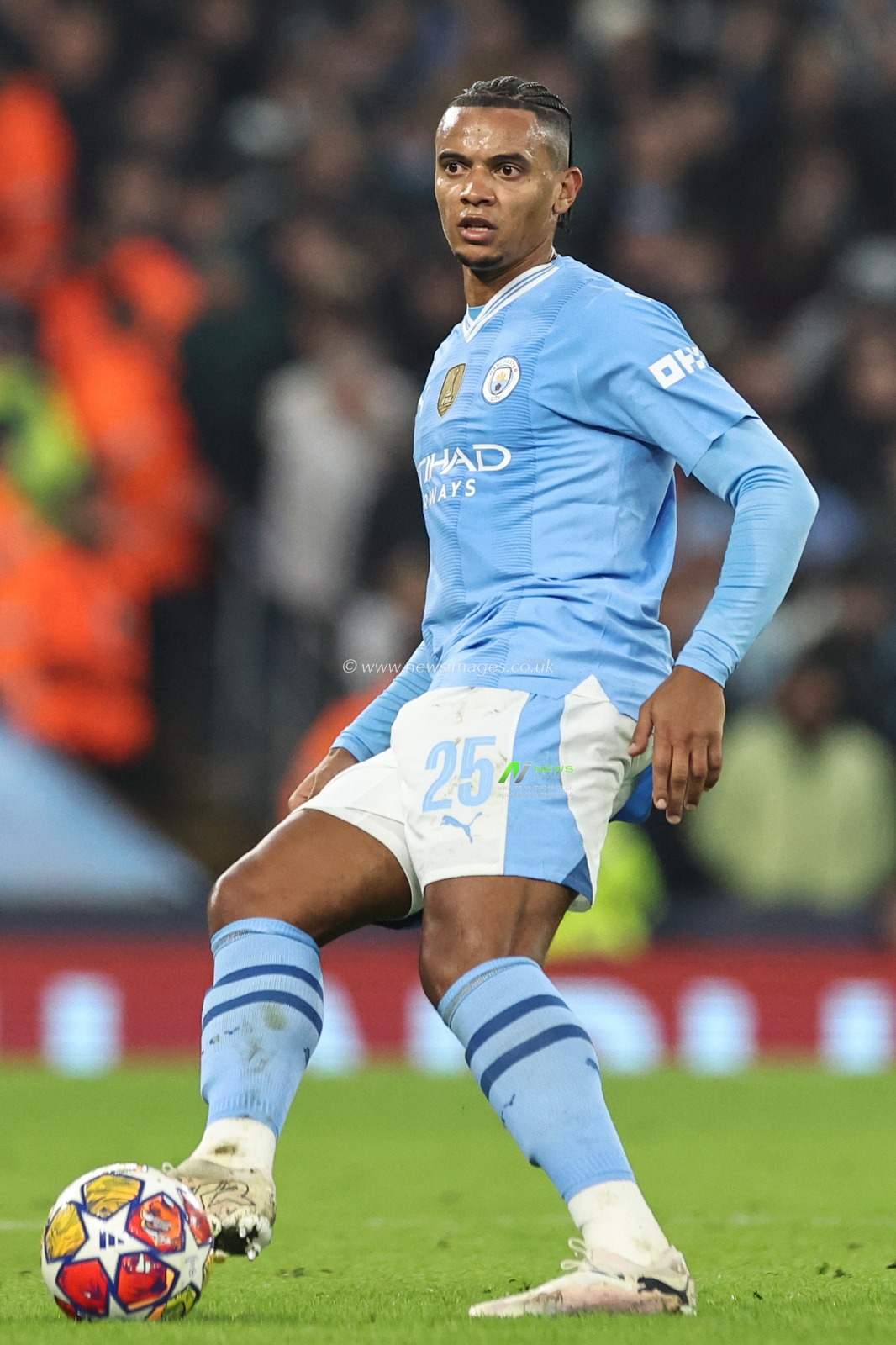 Manuel Akanji of Manchester City passes the ball during the UEFA Champions League match Manchester City vs F.C. Copenhagen at Etihad Stadium, Manchester, United Kingdom, 6th March 2024

(Photo by Mark Cosgrove/News Images)