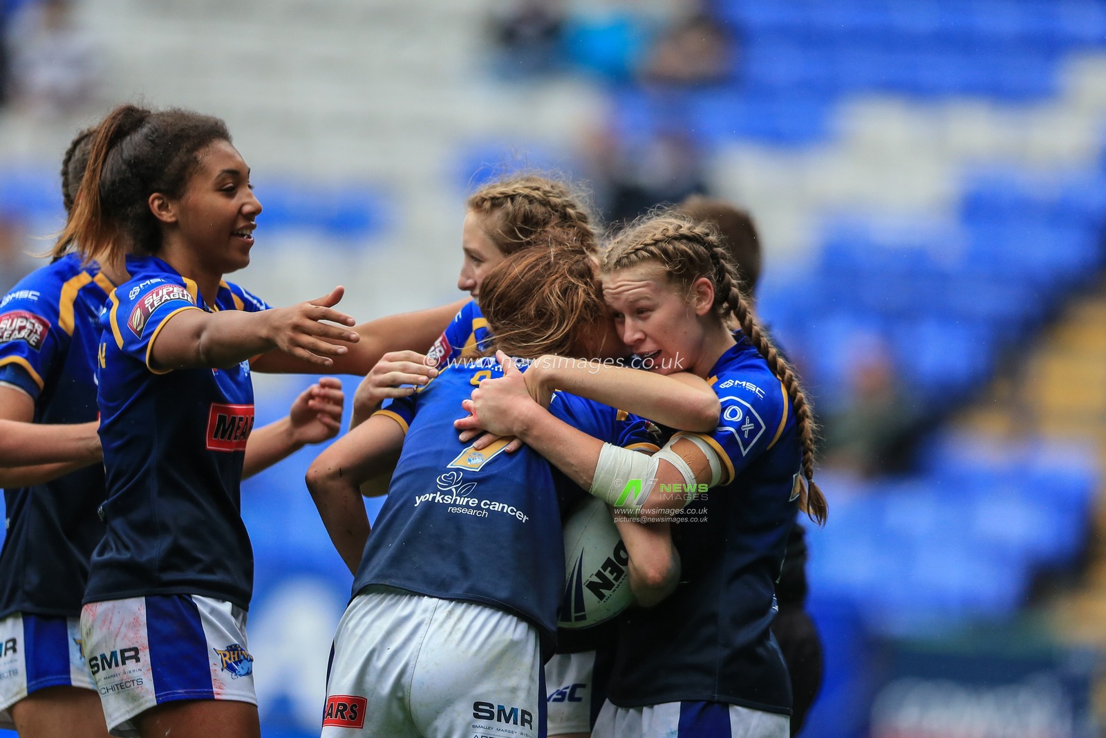 27th July 2019 , University of Bolton Stadium, Bolton, England; 2019 Coral Womenâ€™s Challenge Cup Final , Castleford Tigers Women vs Leeds Rhinos Women ; Courtney Hill (7) of Leeds Rhinos Women celebrates her try 


Credit: Mark Cosgrove/News Images