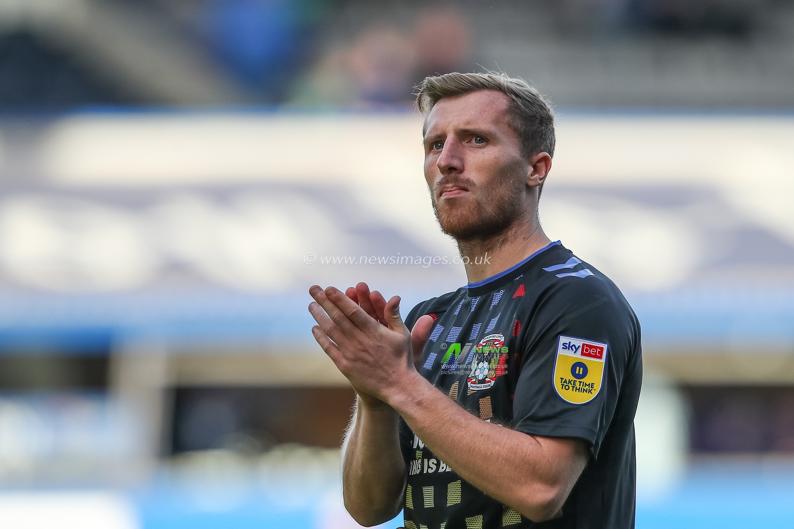 Jamie Allen #8 of Coventry City applauds the travelling fans after the Sky Bet Championship match Birmingham City vs Coventry City at St Andrews, Birmingham, United Kingdom, 17th September 2022

(Photo by Gareth Evans/News Images)