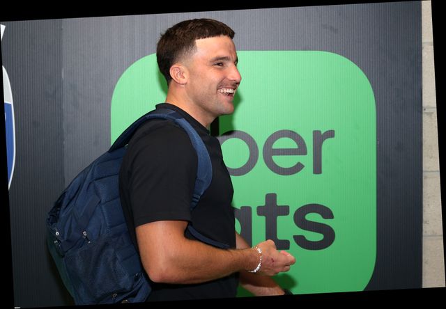Josh Smith of Warrington Wolves arrives during the Betfred Super League round 15 match Warrington Wolves vs Leeds Rhinos at The Halliwell Jones Stadium, Warrington, United Kingdom on 18 June 2026

(Photo by Alfie Cosgrove/News Images)