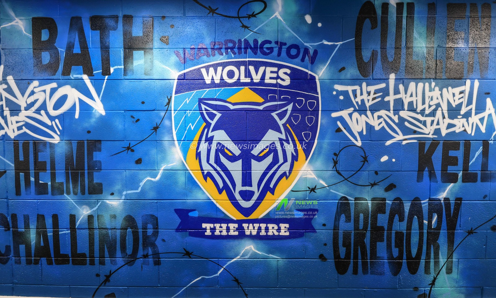 Warrington Wolves wall motif in the tunnel during the Betfred Super League Round 9 match Warrington Wolves vs Wigan Warriors at Halliwell Jones Stadium, Warrington, United Kingdom, 14th April 2023

(Photo by Mark Cosgrove/News Images)