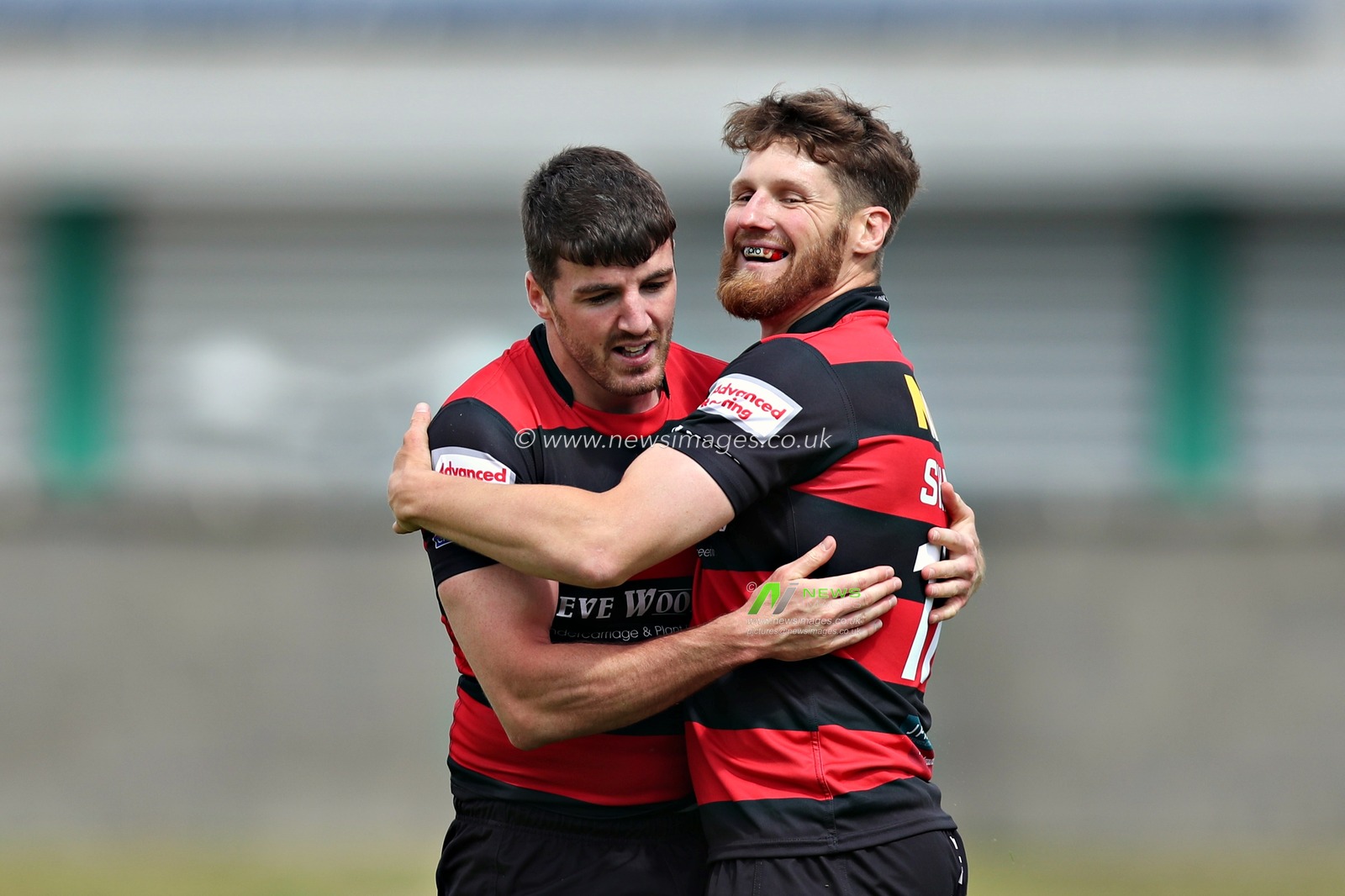 Shane Toal of Barrow Raiders celebrates his first try during the Betfred Championship match Hunslet RLFC vs Barrow Raiders at South Leeds Stadium, Leeds, United Kingdom, 22nd June 2025

(Photo by Sam Eaden/News Images)