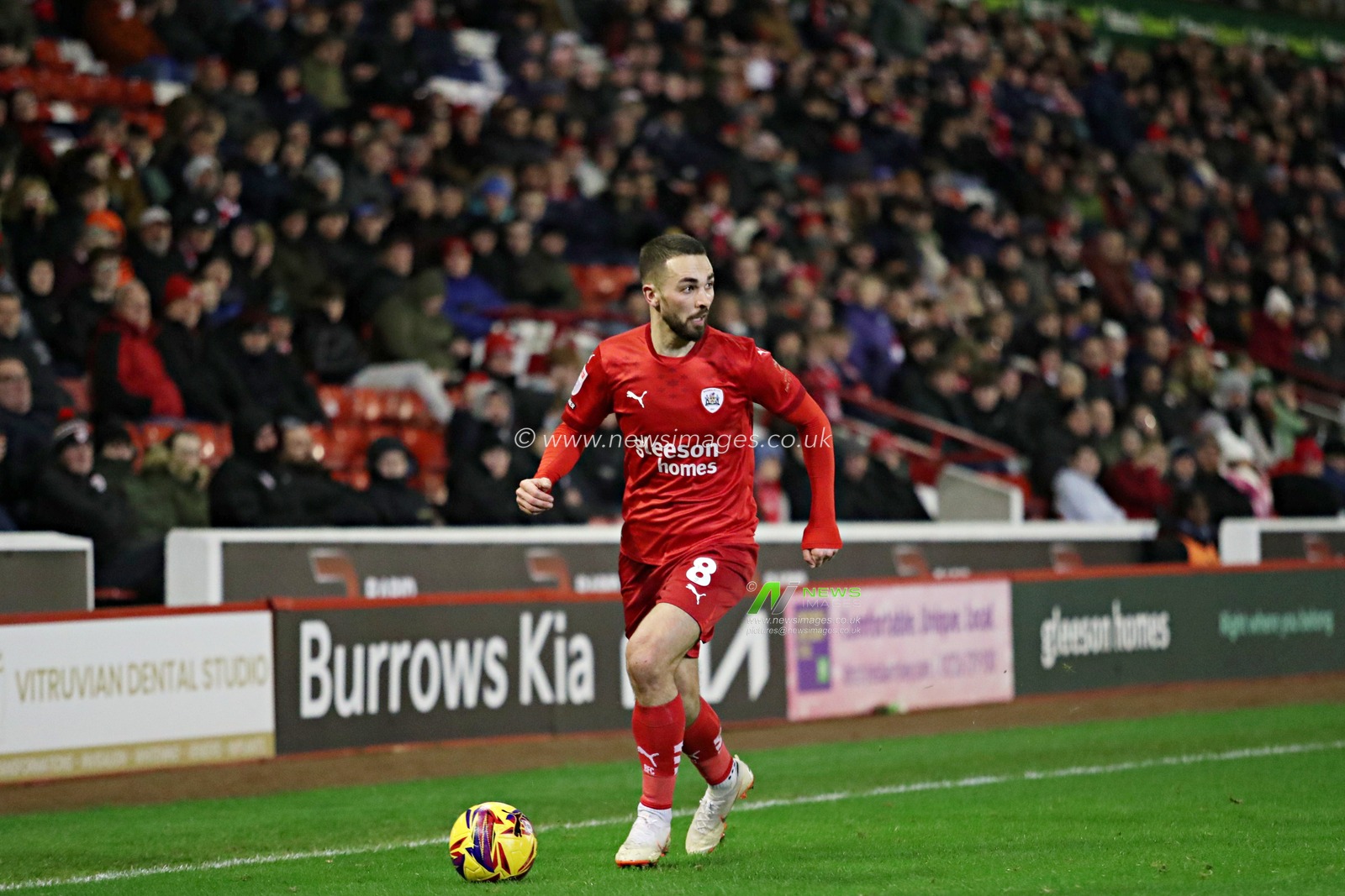 Barnsley's Adam Phillips during the Sky Bet League 1 match Barnsley vs Reading at Oakwell, Barnsley, United Kingdom, 26th November 2024

(Photo by Sam Eaden/News Images)