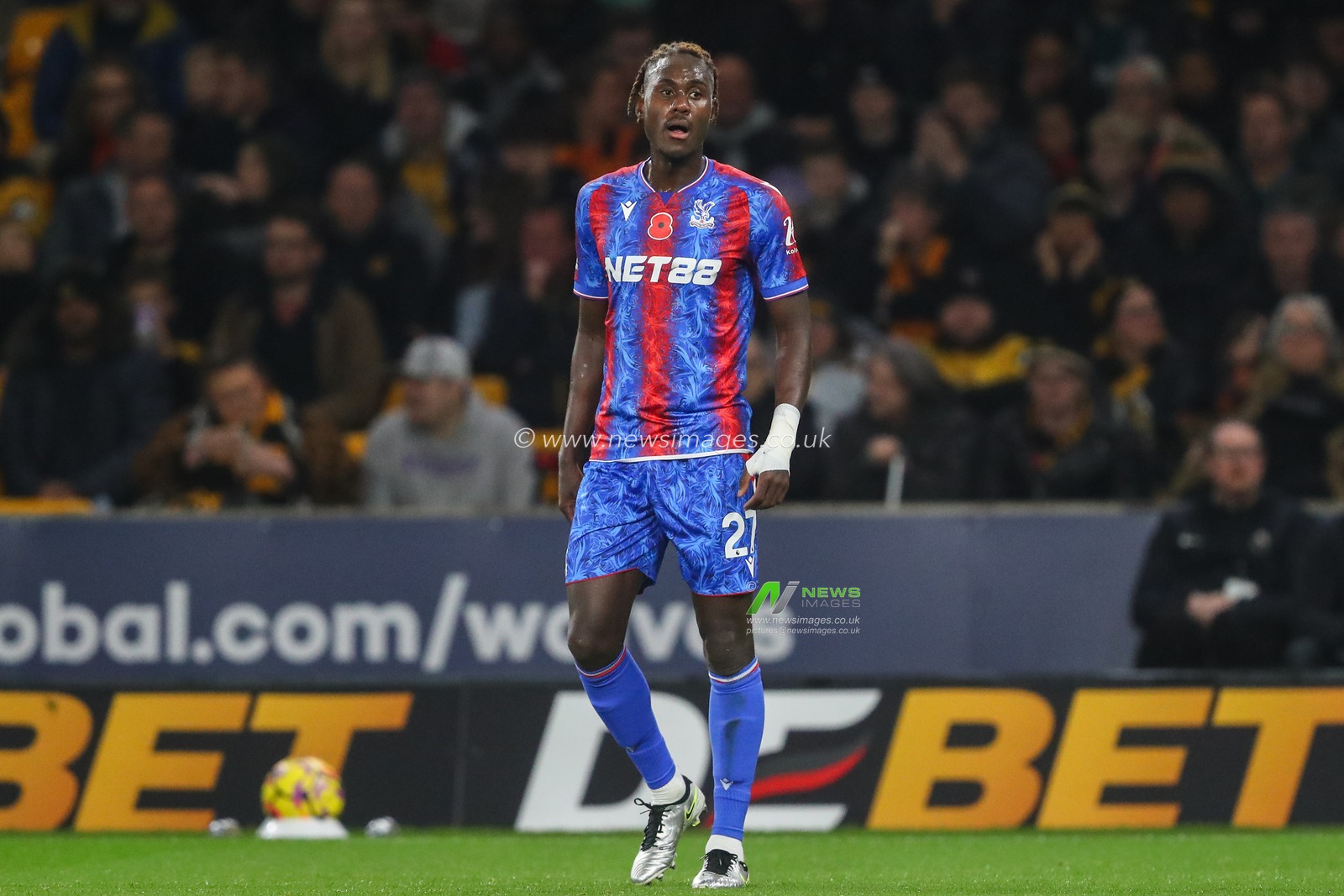 Trevoh Chalobah of Crystal Palace during the Premier League match Wolverhampton Wanderers vs Crystal Palace at Molineux, Wolverhampton, United Kingdom, 2nd November 2024

(Photo by Gareth Evans/News Images)