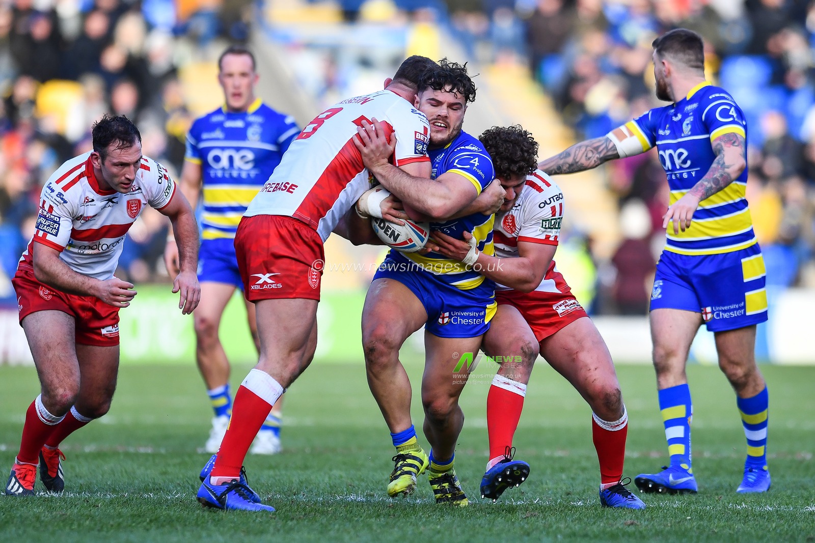 9th February 2019 , Halliwell Jones Stadium, Warrington, England;  Betfred Super League, Round 2, Warrington Wolves vs Hull KR  ; Joe Philbin (17) of Warrington in action 

Credit: Craig Thomas/News Images