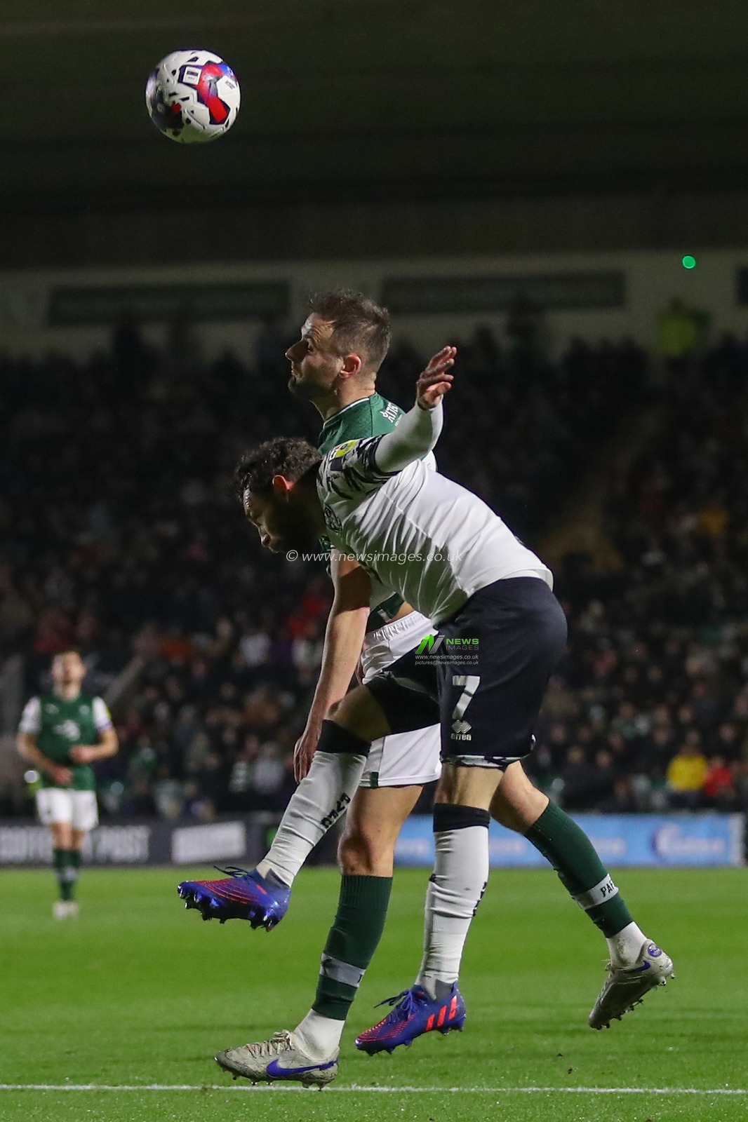 Macaulay Gillesphey #3 of Plymouth Argyle and David Worrall #7 of Port Vale battle for the ball during the Sky Bet League 1 match Plymouth Argyle vs Port Vale at Home Park, Plymouth, United Kingdom, 2nd December 2022

(Photo by Gareth Evans/News Images)