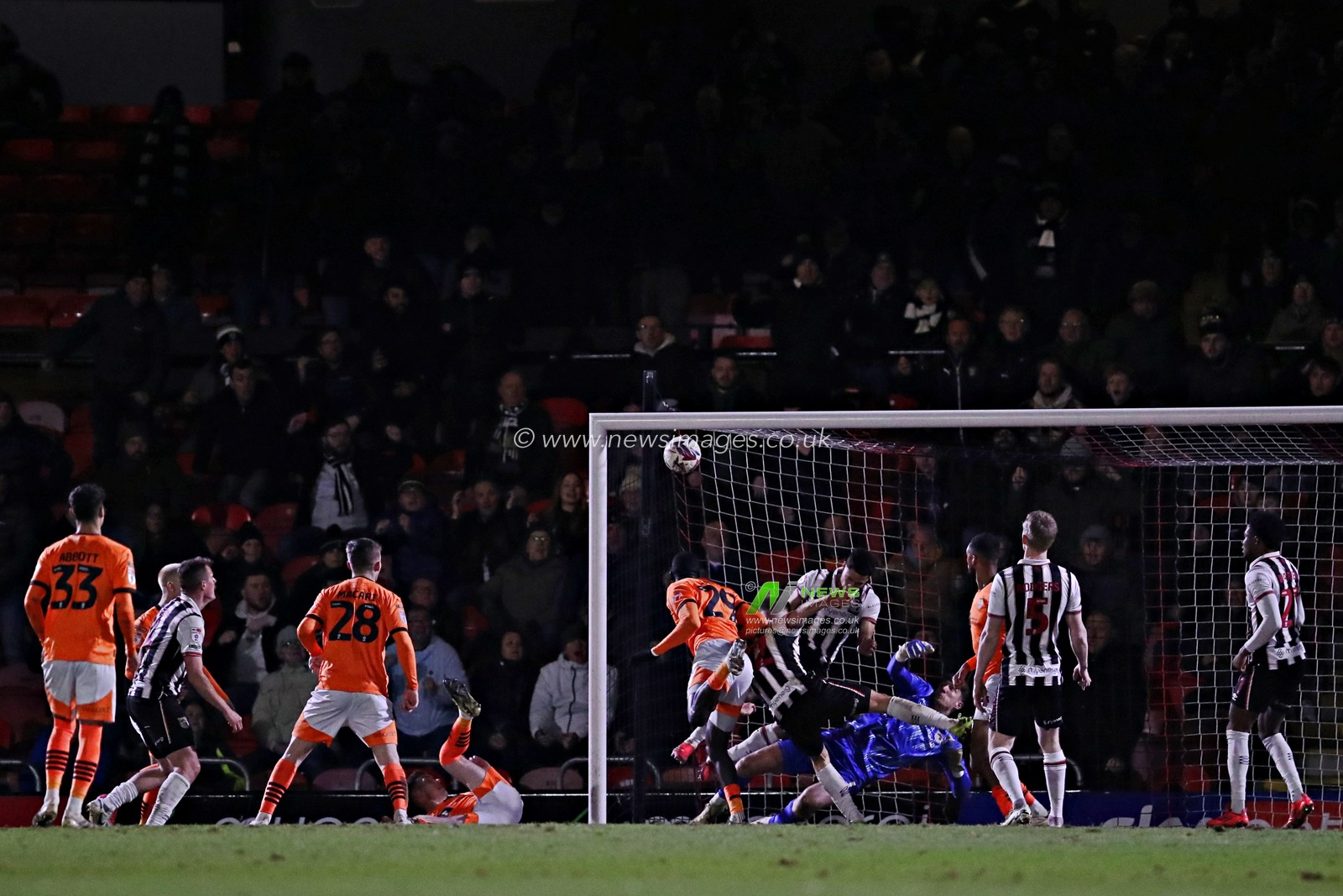 Alassana Jatta of Notts County heads at goal during the Sky Bet League 2 match Grimsby Town vs Notts County at Blundell Park, Cleethorpes, United Kingdom, 11th March 2025

(Photo by Sam Eaden/News Images)
