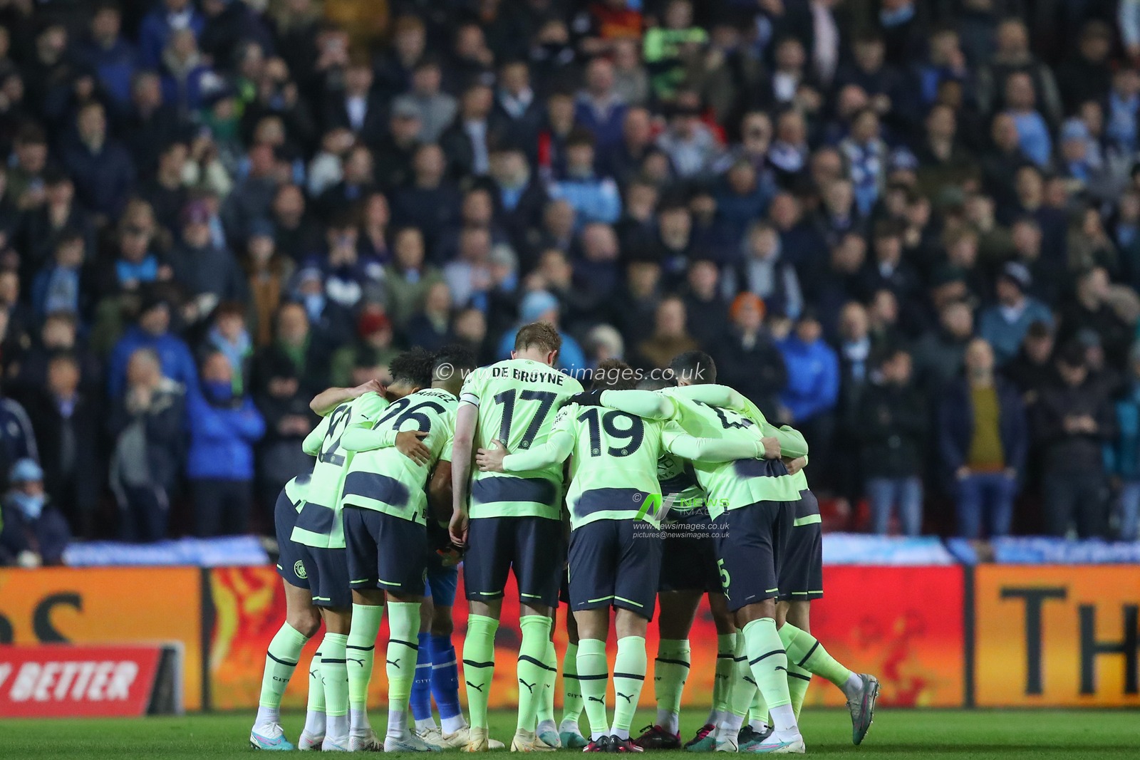 Manchester City players form a huddle during the Emirates FA Cup Fifth Round match Bristol City vs Manchester City at Ashton Gate, Bristol, United Kingdom, 28th February 2023

(Photo by Gareth Evans/News Images)