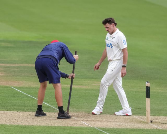Nathan Smith of New Zealand looks over as ground staff pat down the crease upon his request during the 1st Rothesay Test Match Day 2 match England vs New Zealand at Lords, London, United Kingdom on 05 June 2026

(Photo by Mark Cosgrove/News Images)
