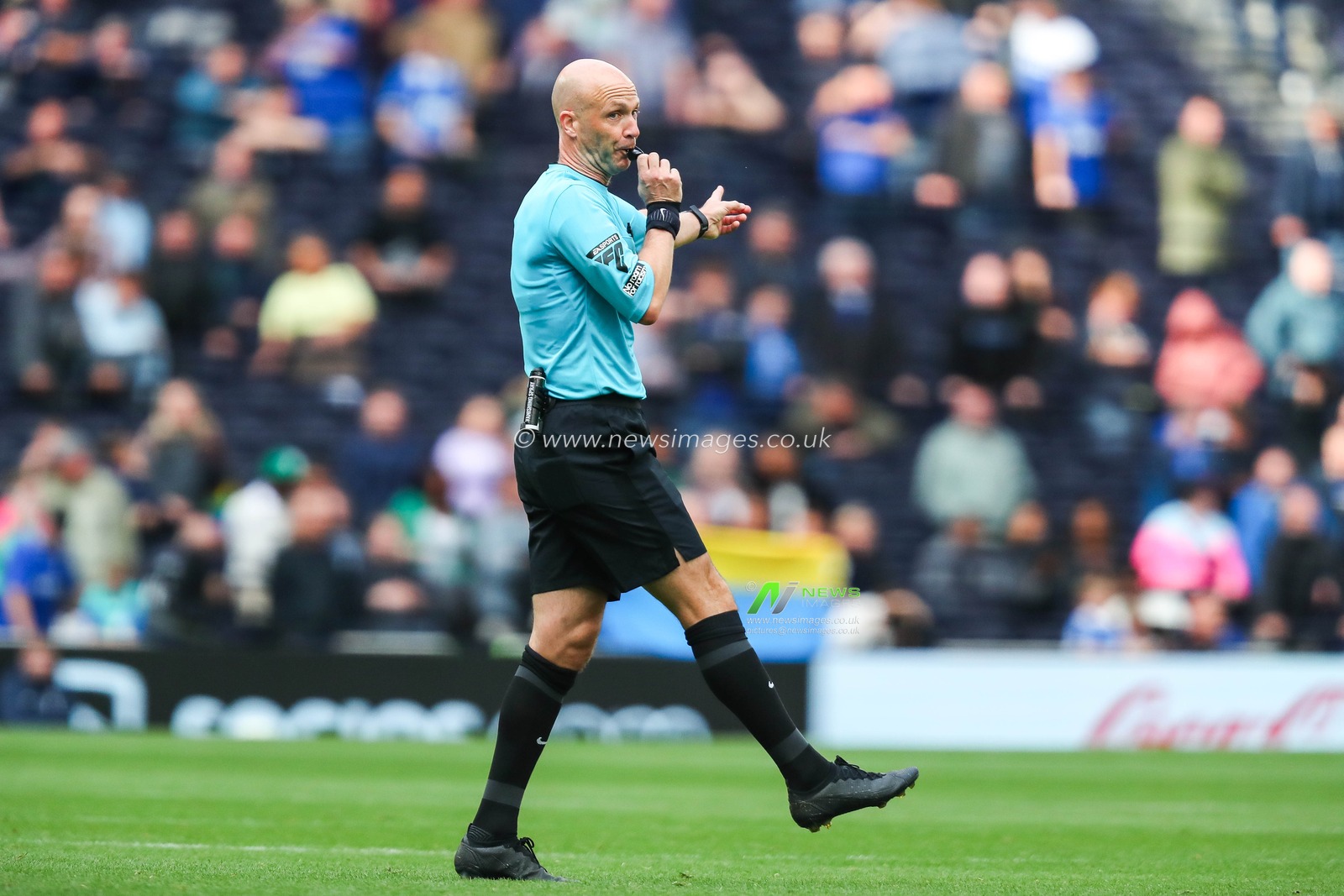 Anthony Taylor blows the whistle for full time during the Premier League match Tottenham Hotspur vs Everton at Tottenham Hotspur Stadium, London, United Kingdom, 24th August 2024

(Photo by Izzy Poles/News Images)