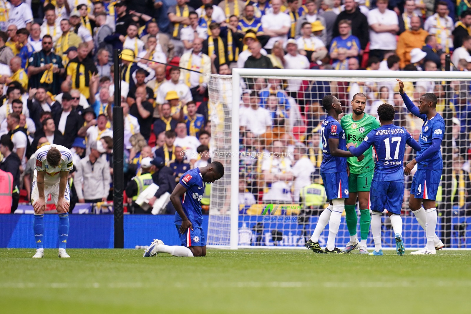 Chelsea players celebrate win as Leeds player looks down during the Emirates FA Cup Semi-Final match Chelsea vs Leeds United at Wembley Stadium, London, United Kingdom on 26 April 2026

(Photo by Harvey Murphy/News Images)