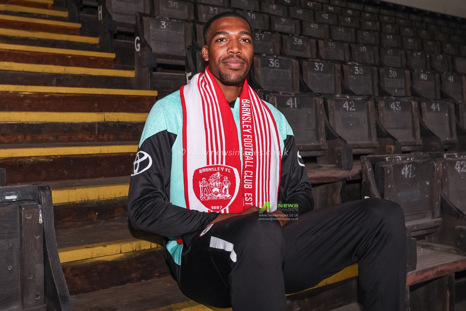 Donovan Pines signs for Barnsley FC on a free until 2025 transfer for at Oakwell, Barnsley, United Kingdom, 13th January 2024

(Photo by Mark Cosgrove/News Images)