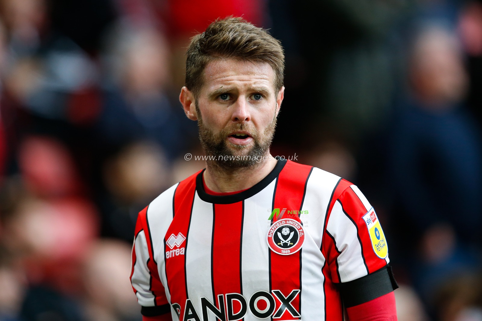 Oliver Norwood #16 of Sheffield United during the Sky Bet Championship match Sheffield United vs Birmingham City at Bramall Lane, Sheffield, United Kingdom, 1st October 2022

(Photo by Ben Early/News Images)