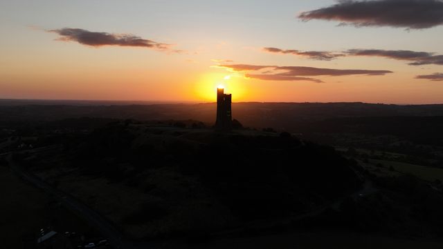 The Sun rises over Victoria Tower, Castle Hill, Huddersfield, United Kingdom, 9th August 2025

(Photo by Alfie Cosgrove/News Images)