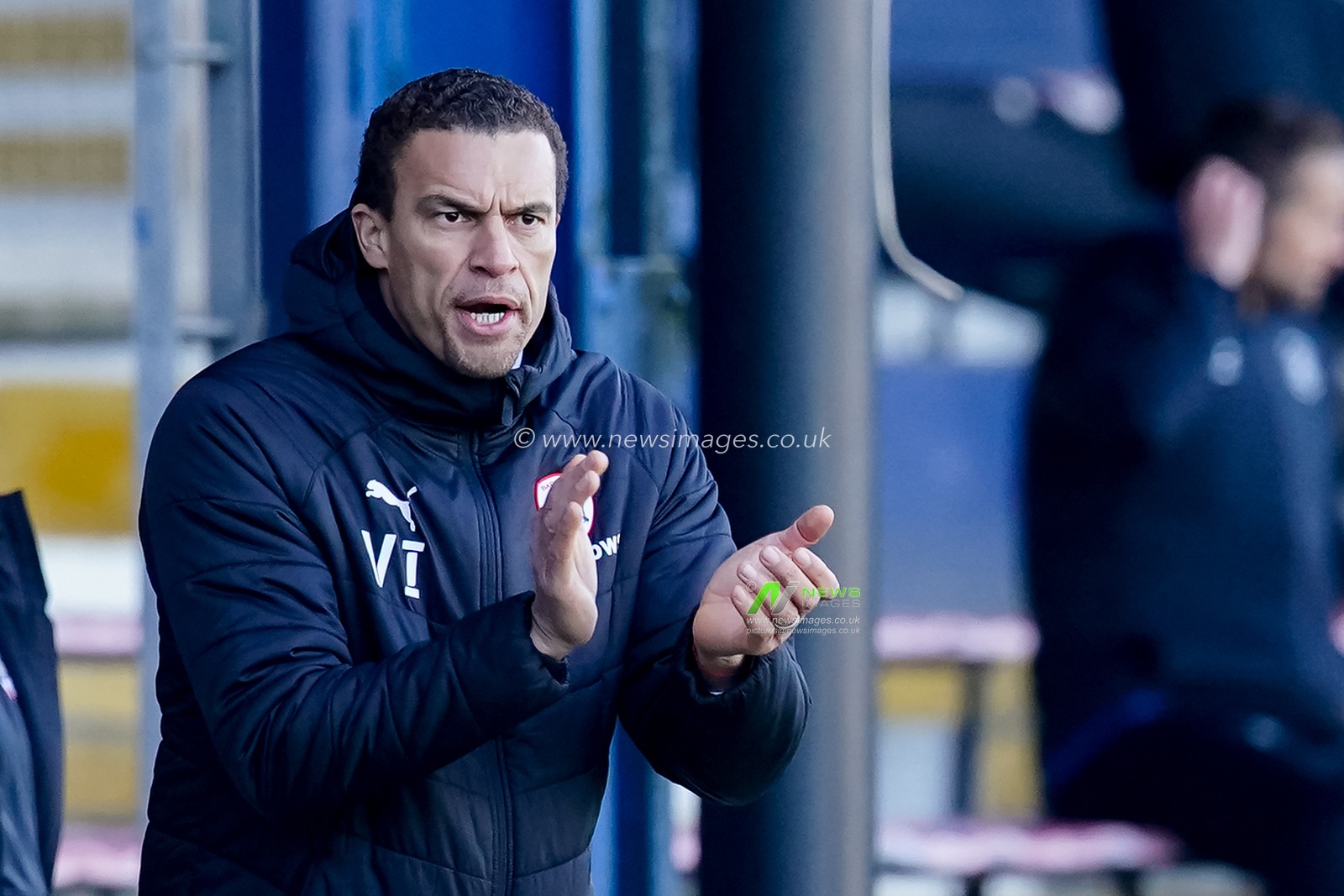 ValÃ©rien IsmaÃ«l manager of Barnsley encourages his players
