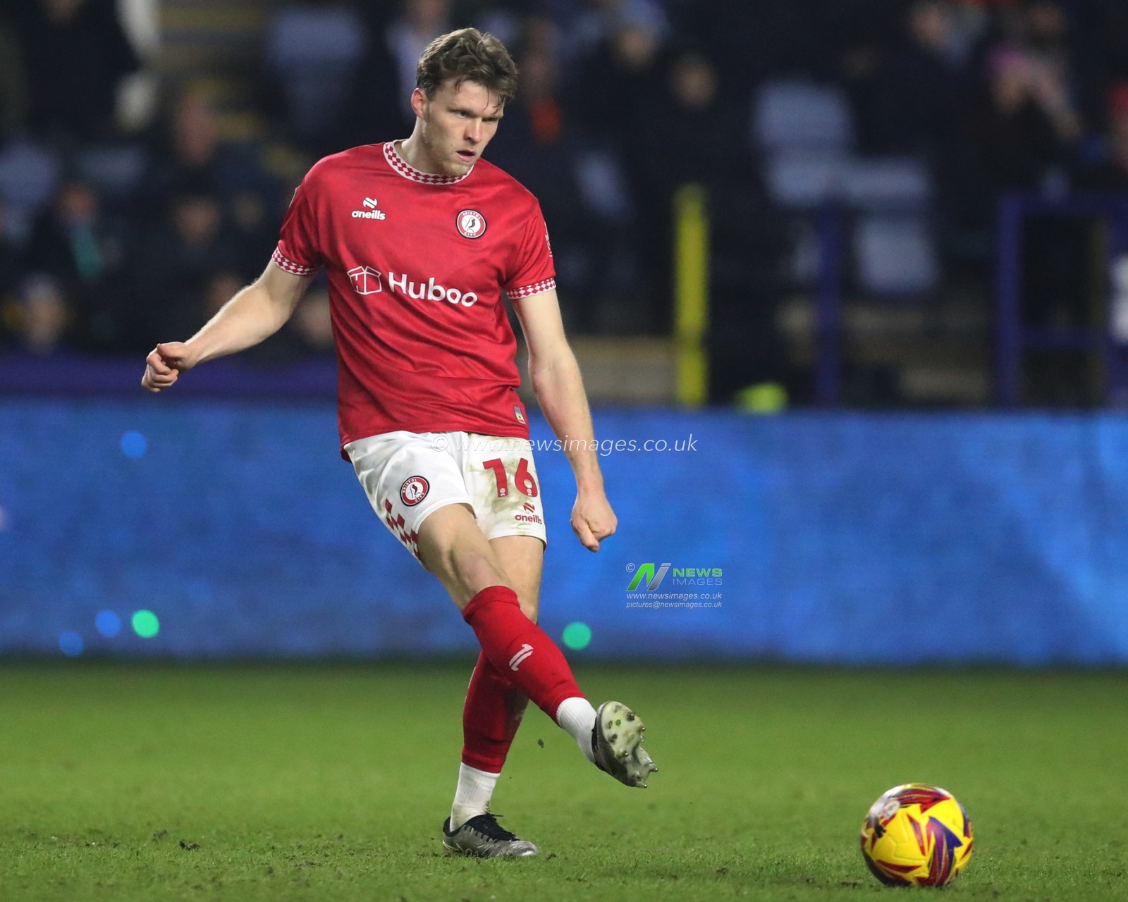 Rob Dickie of Bristol City during the Sky Bet Championship match Sheffield Wednesday vs Bristol City at Hillsborough, Sheffield, United Kingdom, 22nd January 2025

(Photo by Sam Eaden/News Images)
