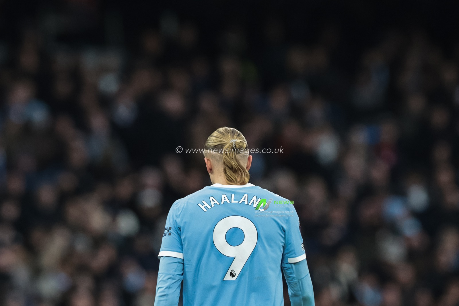The shirt back of Erling Haaland of Manchester City during the Premier League match Manchester City vs Leeds United at Etihad Stadium, Manchester, United Kingdom, 29th November 2025

(Photo by Mark Cosgrove/News Images)

*** GER AUT SUI OUT ***