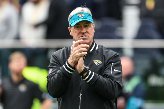 Doug Pederson Head coach of Jacksonville Jaguars during the pre game warm up during the Week 6 match Chicago Bears vs Jacksonville Jaguars at Tottenham Hotspur Stadium, London, United Kingdom, 13th October 2024

(Photo by Craig Thomas/News Images)