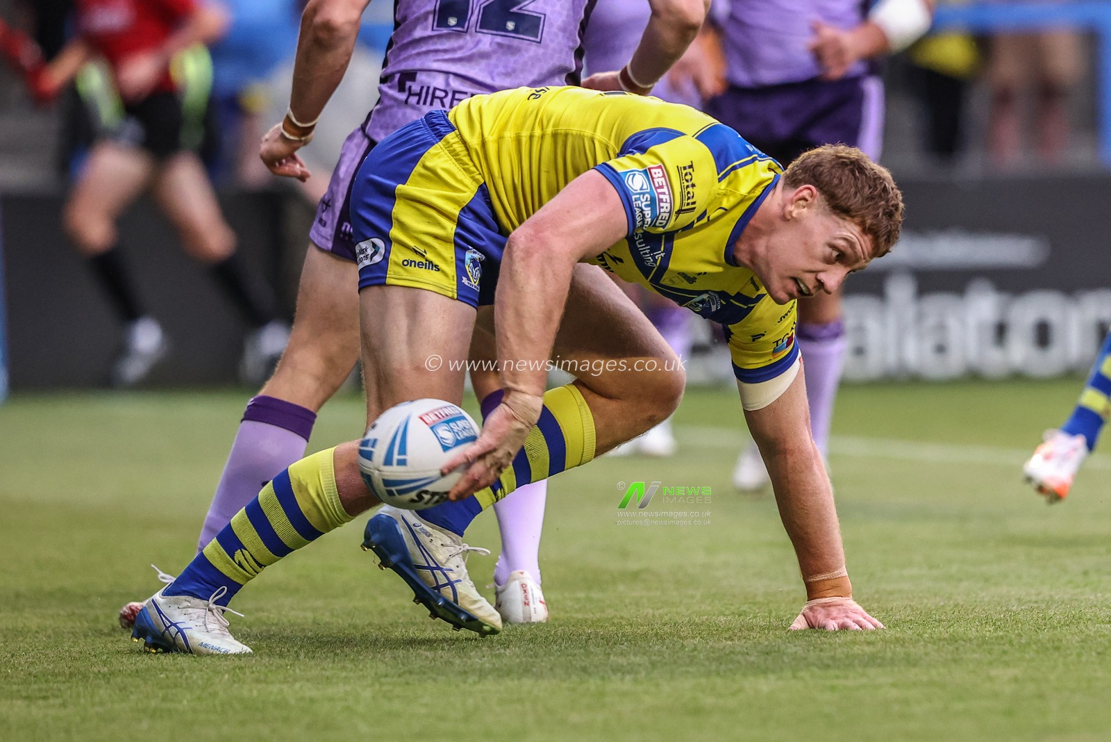 Dan Russell of Warrington Wolves goes over for a try during the Betfred Super League Round 12 match Warrington Wolves vs Hull KR at Halliwell Jones Stadium, Warrington, United Kingdom, 23rd May 2025

(Photo by Alfie Cosgrove/News Images)