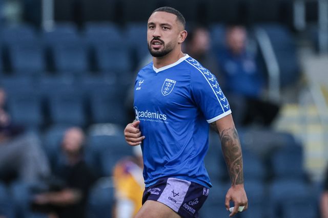 Elliot Minchella of Hull KR in the pre-game warm up during the Betfred Super League round 23 match Leeds Rhinos vs Hull KR at Headingley Stadium, Leeds, United Kingdom, 21st August 2025

(Photo by Mark Cosgrove/News Images)
