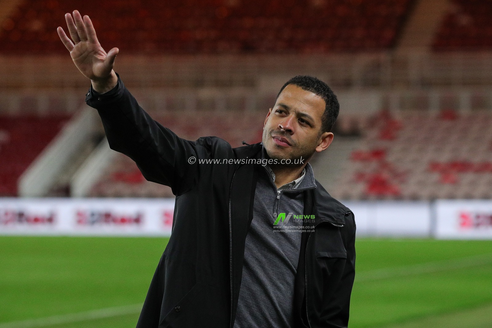 Liam Rosenior manager of Hull City gestures to the travelling fans after the Sky Bet Championship match Middlesbrough vs Hull City at Riverside Stadium, Middlesbrough, United Kingdom, 19th April 2023

(Photo by James Heaton/News Images)