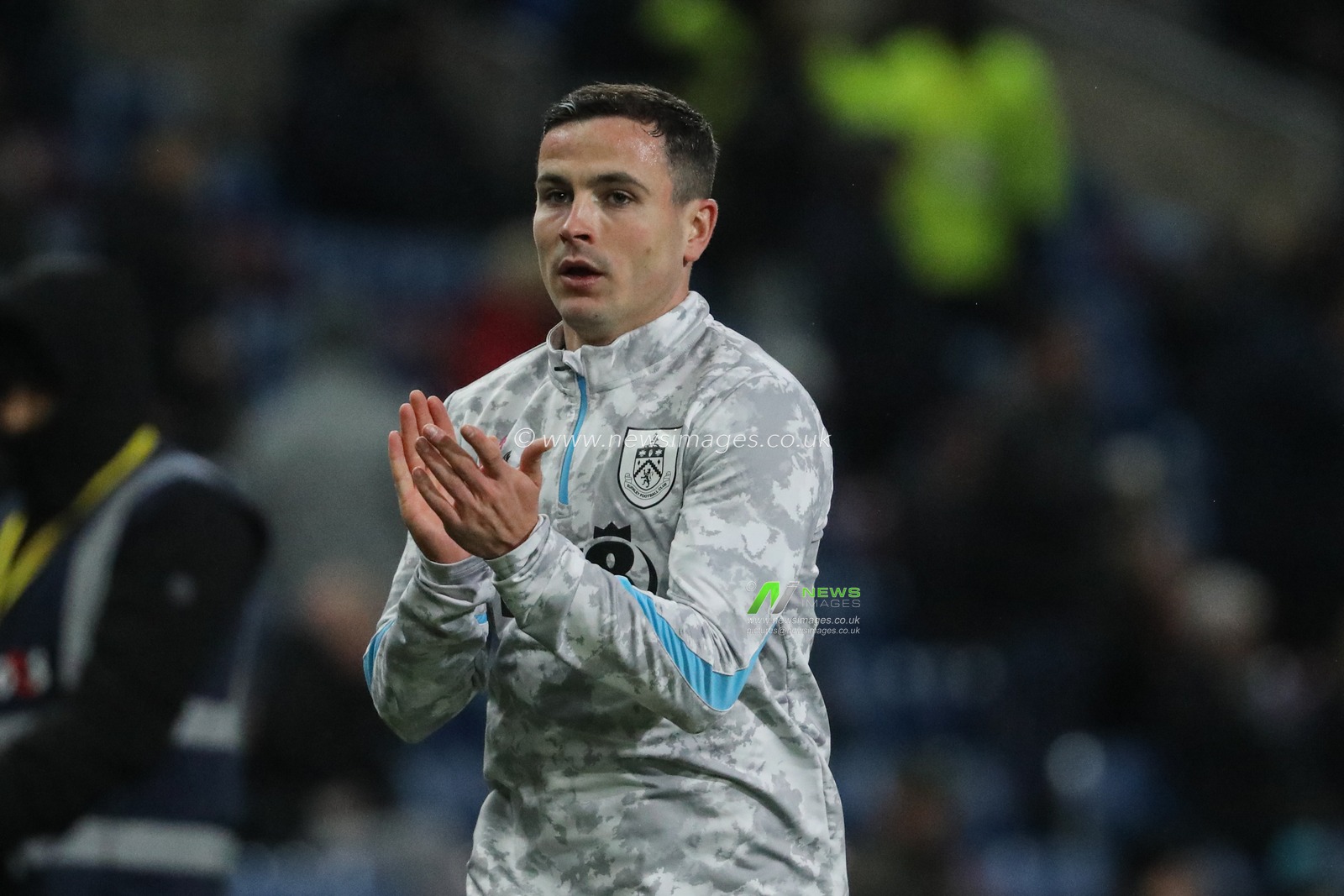 Josh Cullen of Burnley walking in from warm up ahead of the Sky Bet Championship match Burnley vs Hull City at Turf Moor, Burnley, United Kingdom, 12th February 2025

(Photo by Jorge Horsted/News Images)