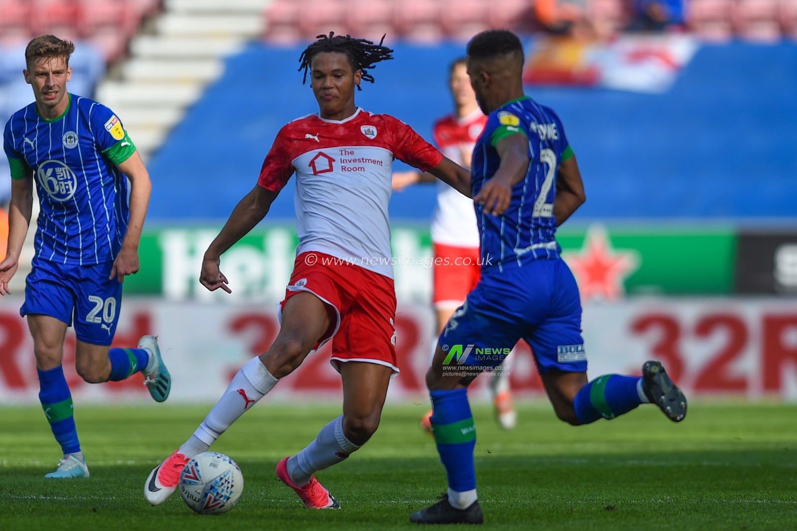 31st August  2019, DW Stadium, Wigan, England; Sky Bet Championship Football, Wigan Athletic vs Barnsley ; 


Credit:Richard Long/News Images

English Football League images are subject to DataCo Licence
