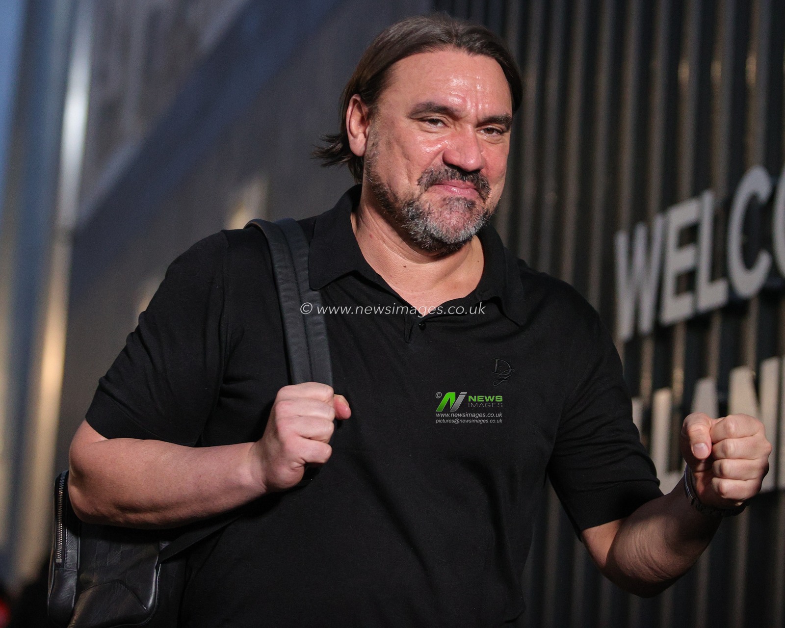 Daniel Farke manager of Leeds United arrives ahead of  the Premier League match Leeds United vs Liverpool at Elland Road, Leeds, United Kingdom, 6th December 2025

(Photo by Richard Bierton/News Images)

*** GER AUT SUI OUT ***