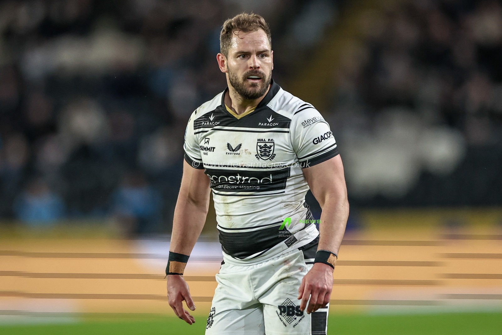 Aidan Sezer of Hull FC during the Betfred Super League Round 4 match Hull FC vs Leigh Leopards at MKM Stadium, Hull, United Kingdom, 6th March 2025

(Photo by Mark Cosgrove/News Images)