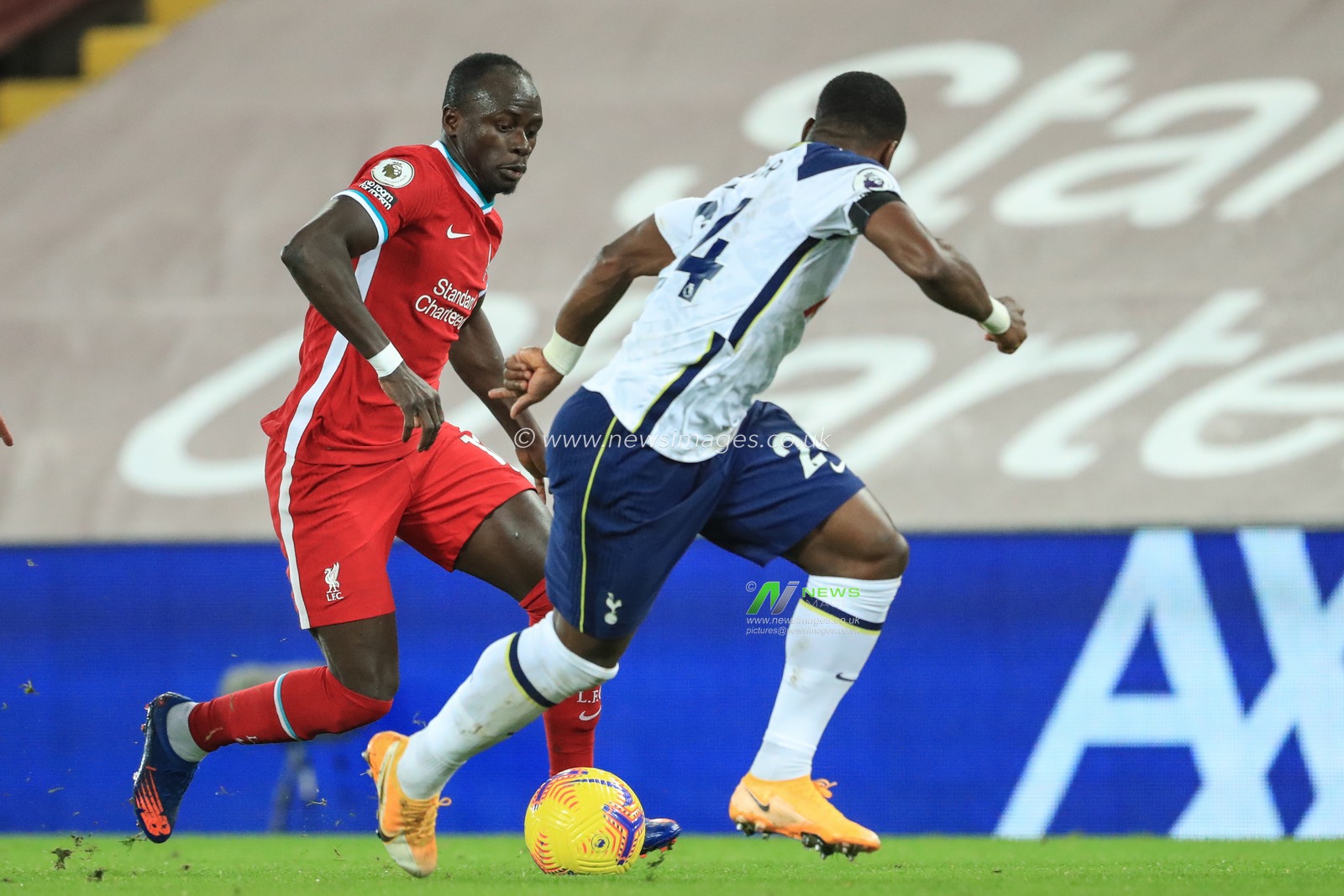 Sadio Mane #10 of Liverpool looks to break on the wing