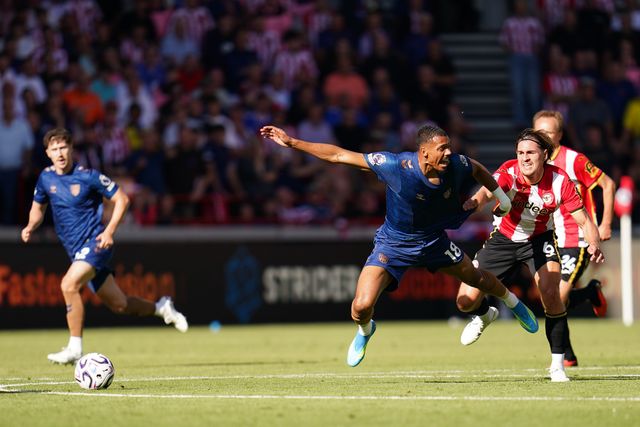during the Premier League match Brentford vs Sunderland at GTECH Community Stadium, London, United Kingdom on 05 September 2026

(Photo by Harvey Murphy/News Images)