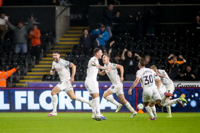 Cameron Burgess of Swansea City celebrates scoring his teams third and winning goal during the Carabao Cup 3rd Round Swansea City vs Nottingham Forest at Swansea.com Stadium, Swansea, United Kingdom, 17th September 2025

(Photo by Andrew Lewis/News Images)