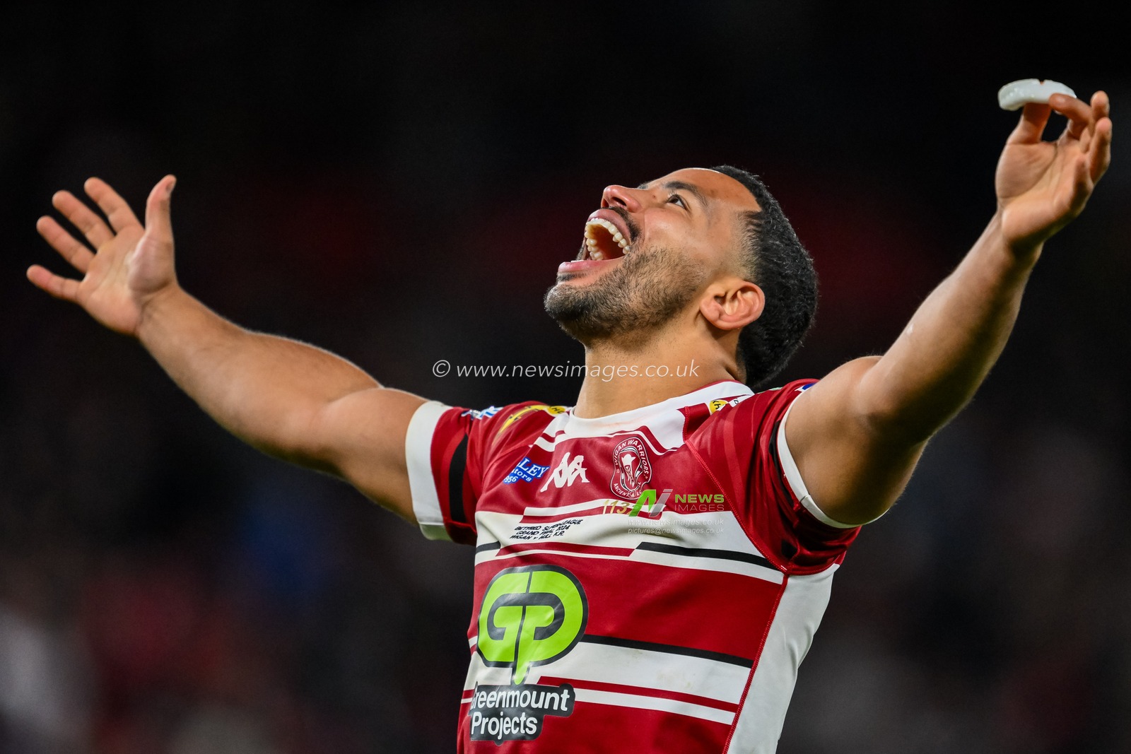 Kruise Leeming of Wigan Warriors celebrates the teams victory following the Betfred Super League Grand Final match Wigan Warriors vs Hull KR at Old Trafford, Manchester, United Kingdom, 12th October 2024

(Photo by Craig Thomas/News Images)