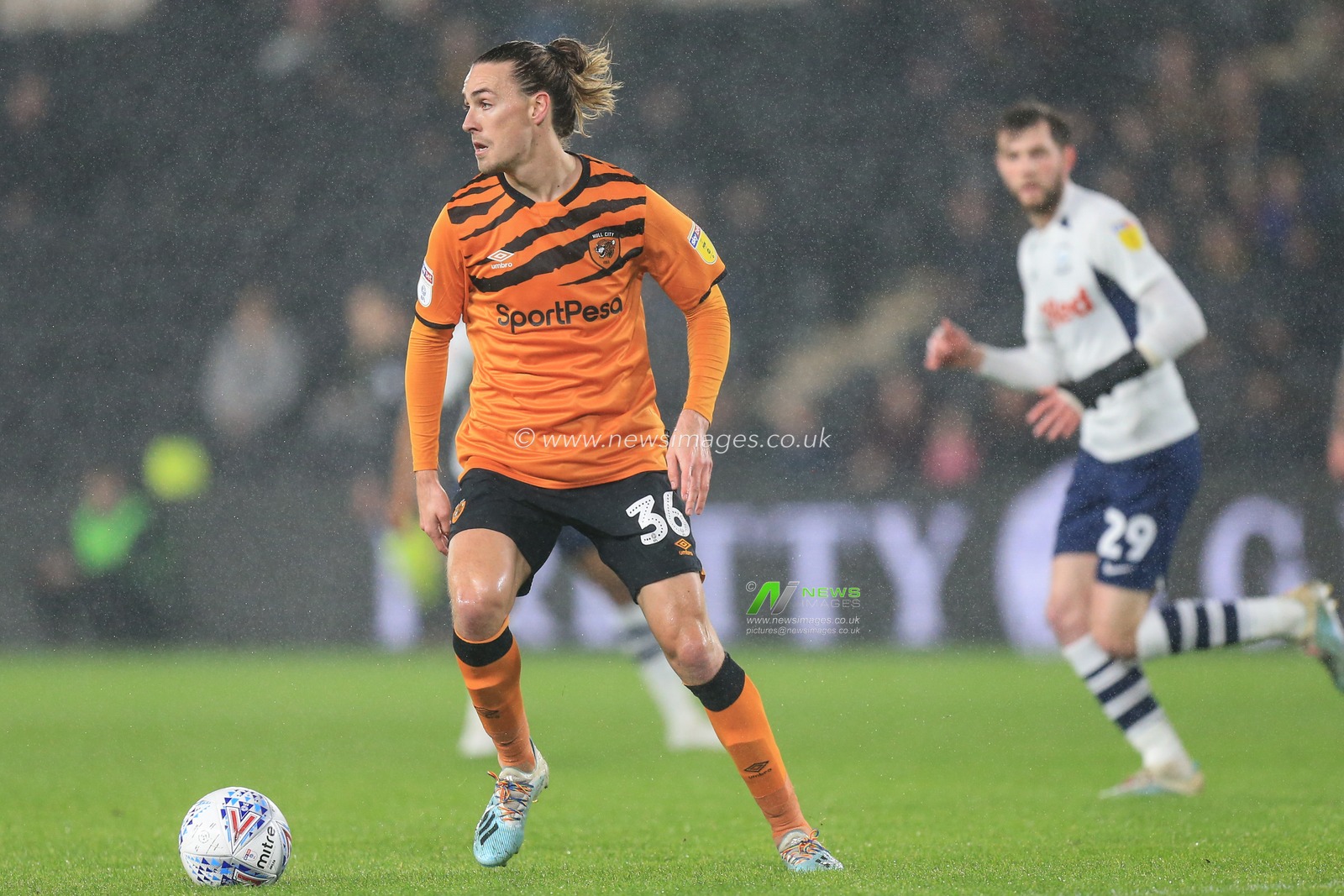 27th November 2019, KC Stadium, Kingston upon Hull, England; Sky Bet Championship, Hull City v Preston North End : Jackson Irvine (36) 0f Hull City during the game

Credit: David Greaves/News Images