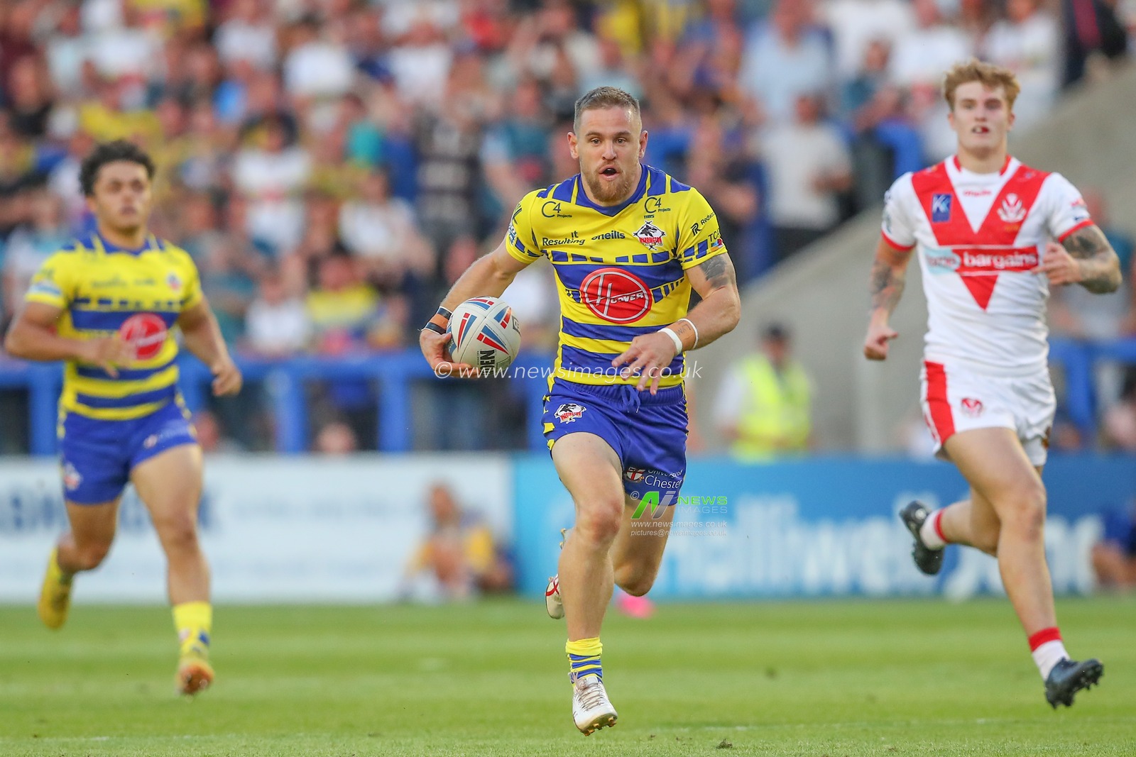 Matt Dufty #1 of Warrington Wolves runs to the try line during the Betfred Super League Round 18 match Warrington Wolves vs St Helens at Halliwell Jones Stadium, Warrington, United Kingdom, 7th July 2023

(Photo by Gareth Evans/News Images)