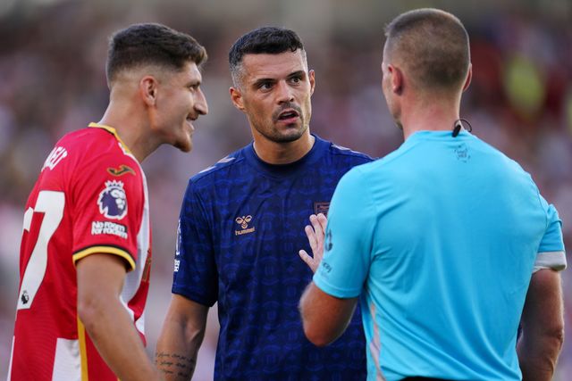 Granit Xhaka of Sunderland and Vitaly Janelt of Brentford during the Premier League match Brentford vs Sunderland at GTECH Community Stadium, London, United Kingdom on 05 September 2026

(Photo by Harvey Murphy/News Images)