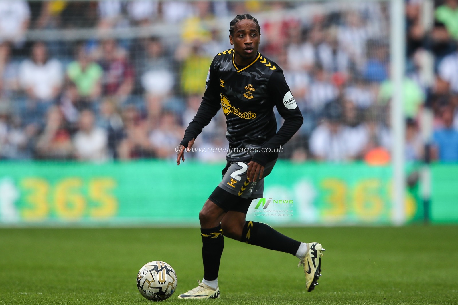Kyle Walker-Peters of Southampton in action during the Sky Bet Championship Play-Off Semi-Final First Leg match West Bromwich Albion vs Southampton at The Hawthorns, West Bromwich, United Kingdom, 12th May 2024

(Photo by Gareth Evans/News Images)