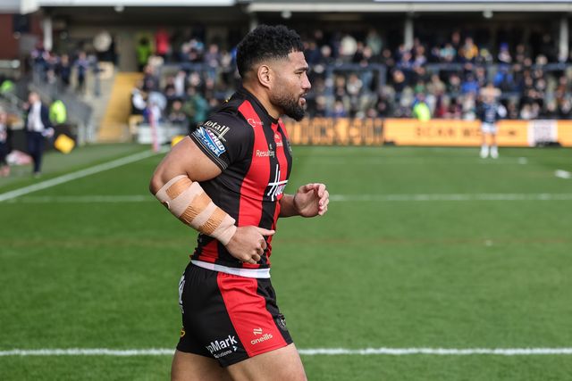 Kelepi Tanginoa of Warrington Wolves in the pre-game warm up during the Betfred Super League round 6 match Leeds Rhinos vs Warrington Wolves at AMT Headingley Stadium, Leeds, United Kingdom on 29 March 2026

(Photo by Mark Cosgrove/News Images)